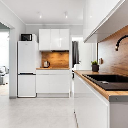 Pokoje Gdansk Zaspa - Pilotow 20B, 800M Skm-Zaspa, Odleglosc Do Morza 3Km Apartment ภายนอก รูปภาพ