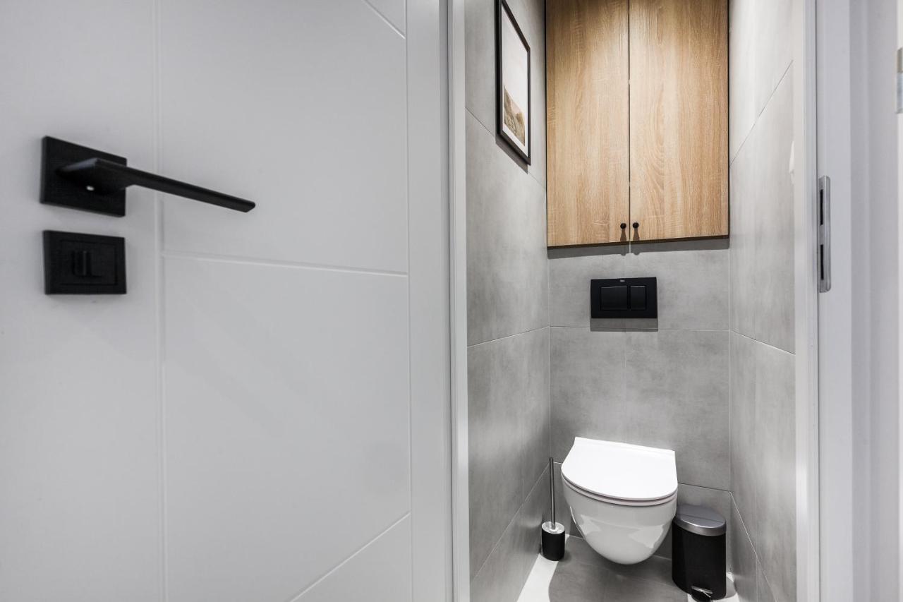 Pokoje Gdansk Zaspa - Pilotow 20B, 800M Skm-Zaspa, Odleglosc Do Morza 3Km Apartment ภายนอก รูปภาพ