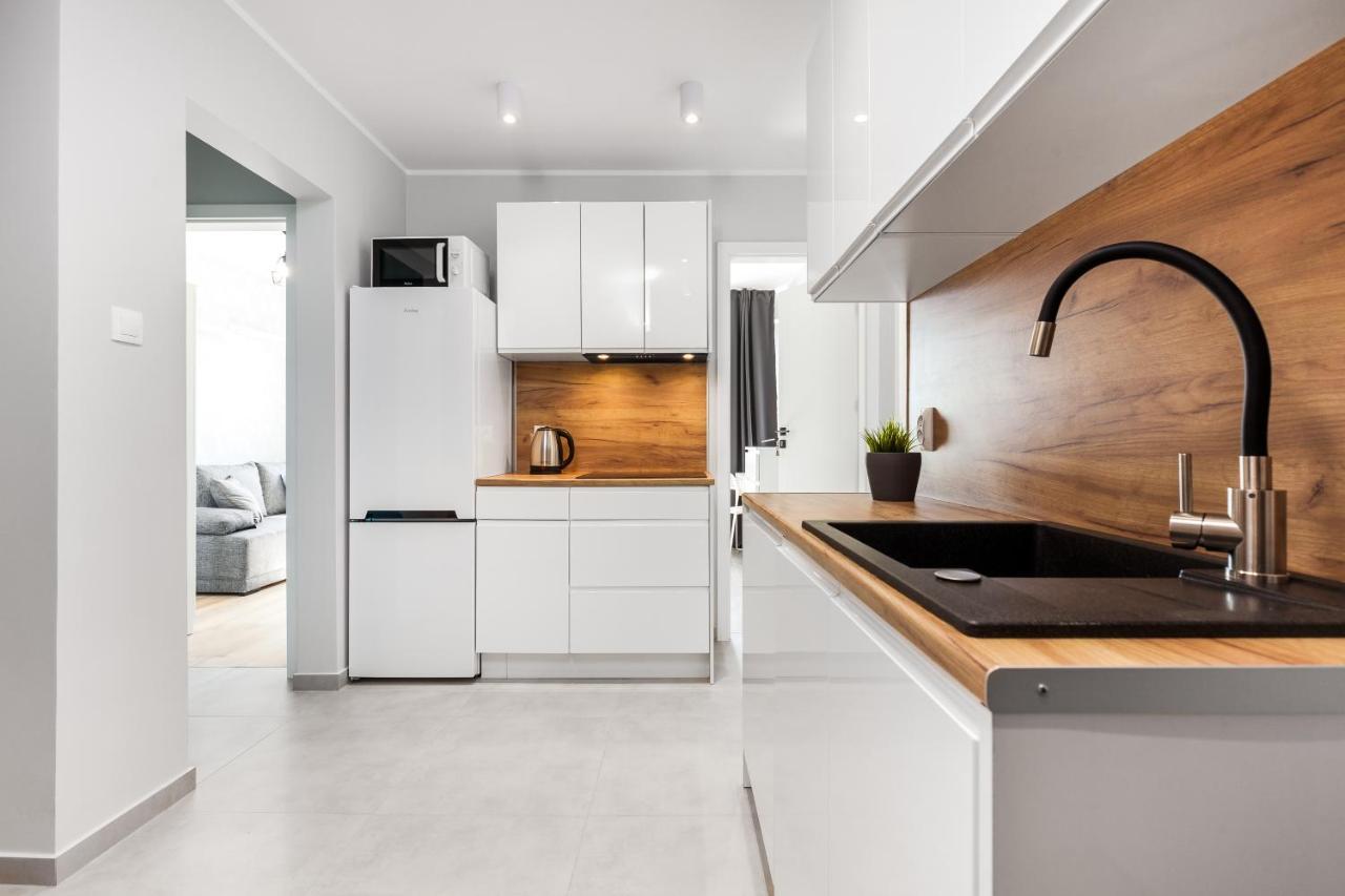Pokoje Gdansk Zaspa - Pilotow 20B, 800M Skm-Zaspa, Odleglosc Do Morza 3Km Apartment ภายนอก รูปภาพ