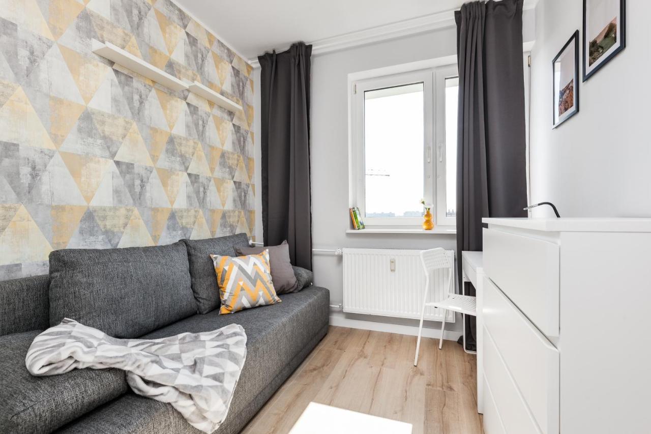 Pokoje Gdansk Zaspa - Pilotow 20B, 800M Skm-Zaspa, Odleglosc Do Morza 3Km Apartment ภายนอก รูปภาพ