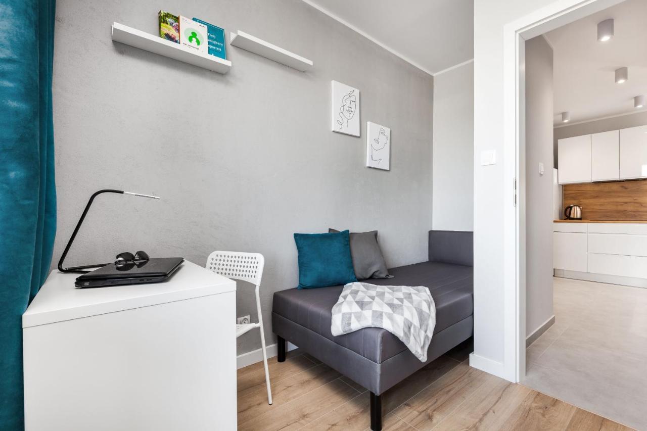Pokoje Gdansk Zaspa - Pilotow 20B, 800M Skm-Zaspa, Odleglosc Do Morza 3Km Apartment ภายนอก รูปภาพ